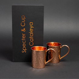 Hammered copper cocktail cups, 400 ml capacity, set of 2, with a unique and stylish design.