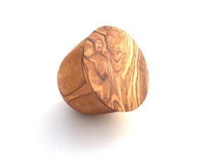 Jar with lid made of olive wood