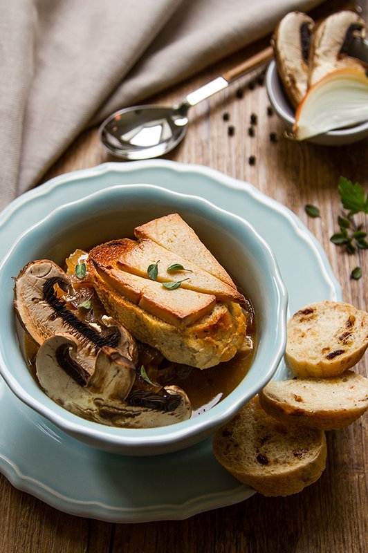 Cheese the Queen "Classic" Aged Delikatesse aus fermentierten Cashewkernen