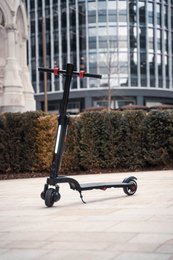 Bluetooth E Scooter - Der offizielle Elektroroller von Cruzaa City