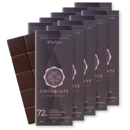 Dark chocolate bar with organic pepper, 72% cacao.