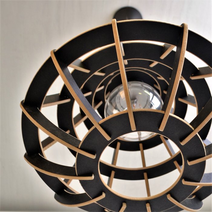 Luster | semi-black