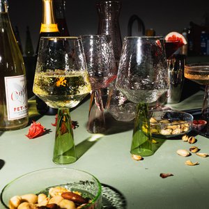 Wine Glass Claude, clear / green, set of 2