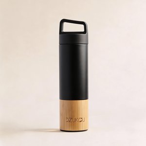 Vakuumisolierte Edelstahlflasche mit Bambus- und Tee-Ei – 530 ml