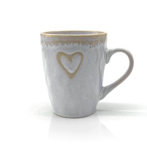 Stoneware Becher mit Henkel "Herz" polarweiß