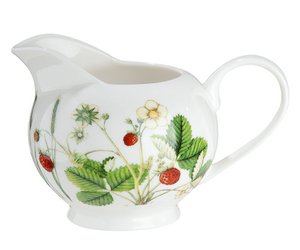 Porcelain milk jug. "Wild Flowers" VE 4