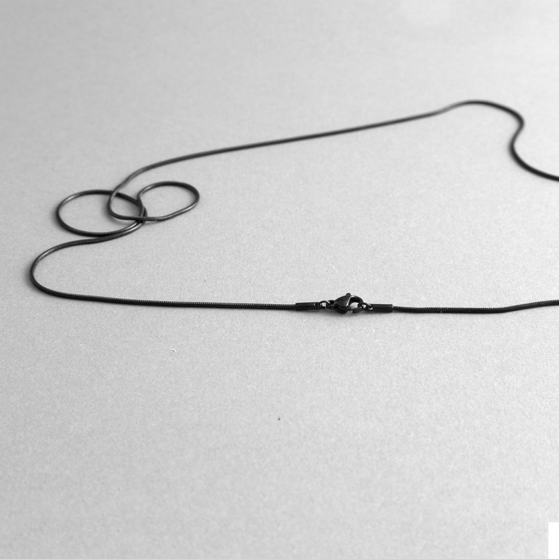 MODULOTRE – Zeitgenössische Minimal-Halskette