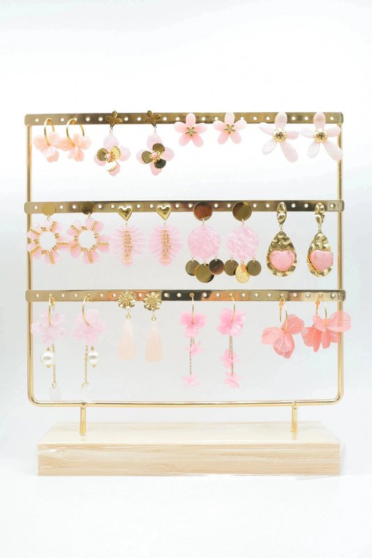 Viel Schmuck mit Display