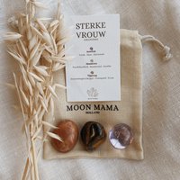 Gemstones set - Strong woman