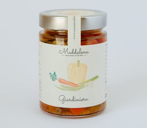 Giardiniera - mixed vegetables in oil