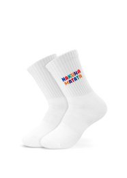  White kids socks with colorful "Hakuna Matata" and "No Worries" text prints.