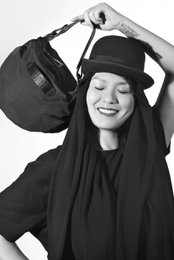 Tia Medium Pouch Zwart