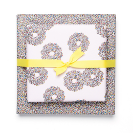 Carta da regalo natalizia sostenibile carta da regalo rosa, marrone rosa "Ghirlande di cioccolato" - carta da regalo fronte-retro realizzata con carta riciclata al 100%