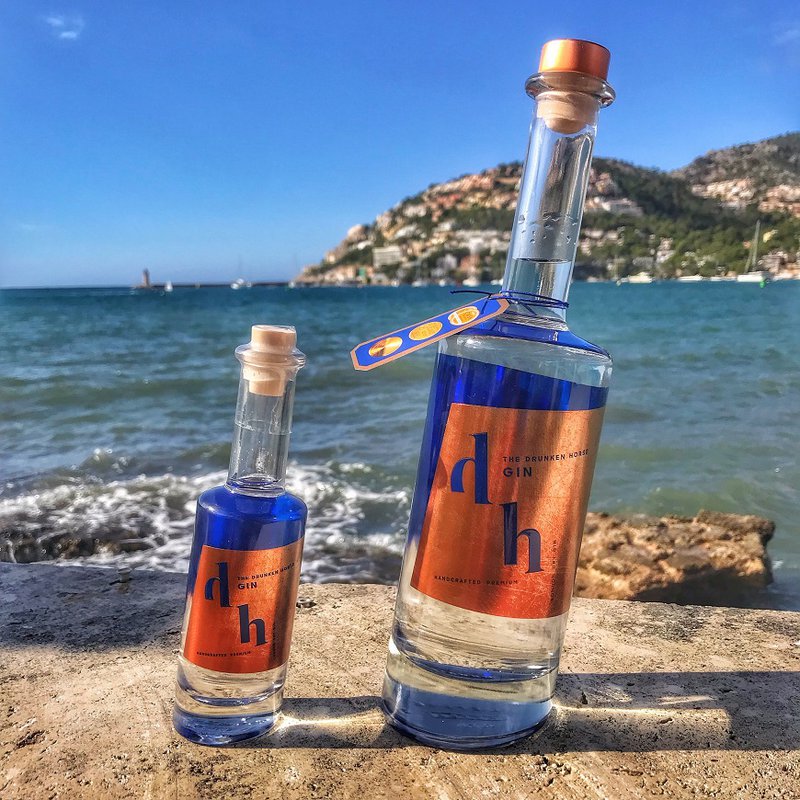Der betrunkene Pferd Gin