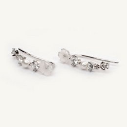 Alya flower climbing earring