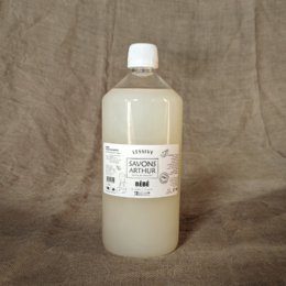 Organic baby detergent, 1L bottle, gentle formula for sensitive skin, suitable for baby clothes and linens.