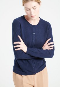 LILLY 4 Round neck fitted cashmere cardigan in navy blue