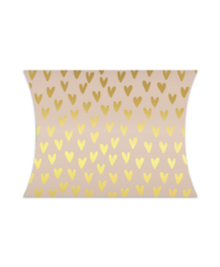 Gondola boxes filled with hearts