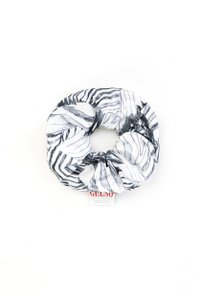 Silk Scrunchie "White Zebra" Print