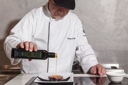 EFKRATO – Nagrodzona organiczna oliwa z oliwek z pierwszego tłoczenia z wczesnych zbiorów z oświadczeniem zdrowotnym