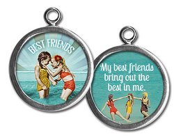 Pendant with two young girls holding hands and the text "My best friends bring out the best in me" and "Best friends HD022 My Best Friends".