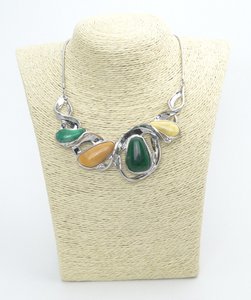 Metal fantasy necklace with rhodium plating