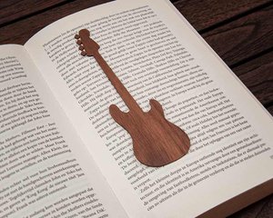 Bookmark Bass Guitar - Walnut