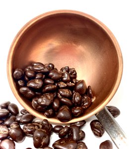 dark chocolate raisins