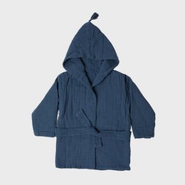 Organic muslin baby bathrobe in indigo color, suitable for children aged 1-2 years. Made of soft, breathable organic muslin material.