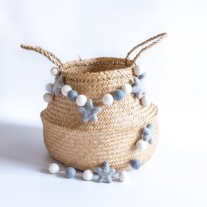 Guirnalda Estrellas gris bolitas blancas