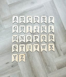 Houten lettervlaggetjes [letters A t/m Z] 26 stuks