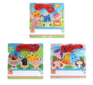 Toi Toys Stringing clothes on wood