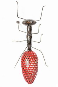 Zimba-Arts METALEN MESH GROOT ROOD ANT