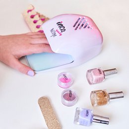 Children's Manicure Set - 5 Polishes and Nail Dryer