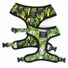 'Camouflage pet harness with adjustable straps and buckles, available in sizes XL, L, S, and M. Features a stylish urban jungle pattern in beige, black, brown, and silver colors.'
