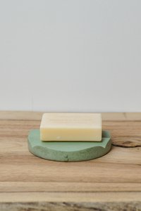 Grüner Seifenhalter