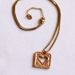 Box chain necklace with square heart charm