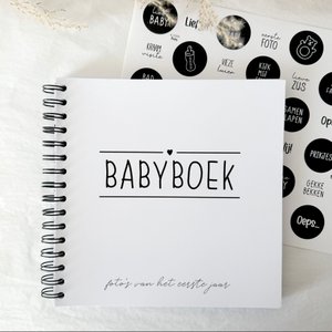 Babyboek - foto's van het eerste jaar