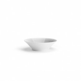 A white ceramic bowl with a flared, rounded shape measuring 21 cm in diameter. The bowl has a simple, minimalist design suitable for serving various dishes.