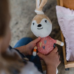 Boîte à musique jouable librement Ivy le lapin - sac en tissu