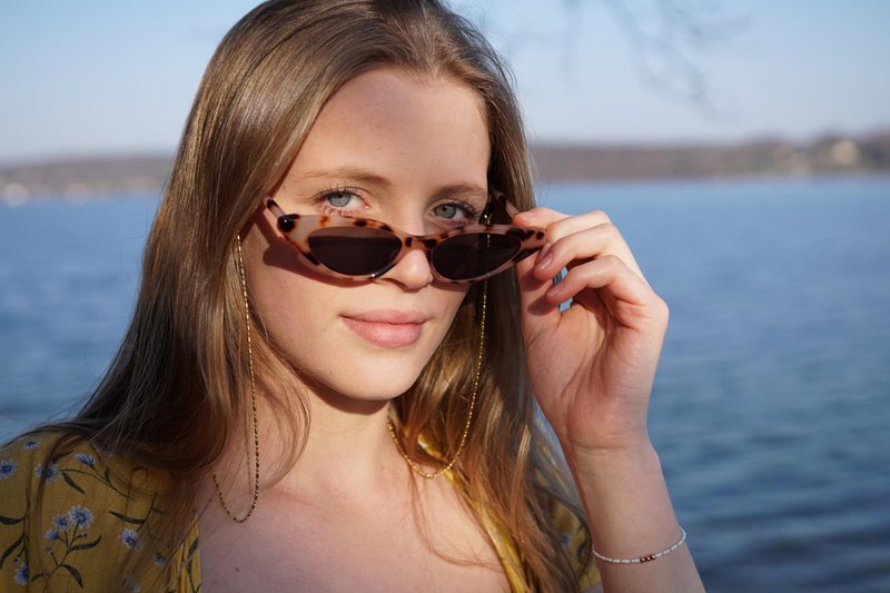 Feine Goldene Brillenkette ARUBA