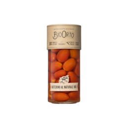 Organic datterini tomatoes in water, 580 ml glass jar. Datterini tomatoes, a type of small, sweet Italian tomato, preserved in water.