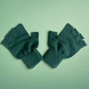 KLUE WOOL FINGERLESS GLOVES | Green