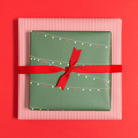 Sustainable Christmas wrapping paper green and red, green wrapping paper fairy lights - double-sided wrapping paper made from 100% recycled paper