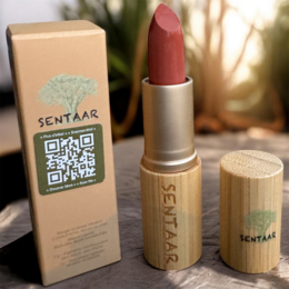  Clay mineral lipstick, moisturizing natural care, burgundy red color, wooden bamboo tube, sustainable packaging