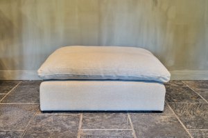 SOFA – REBORN POUF