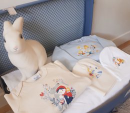 Hans og Gretel lyseblå pyjamas 100% OEKO-TEX certificeret økologisk bomuld