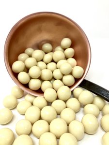 White chocolate corn balls (bulk 1kg)