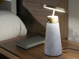 Bordlampe i calacatta marmor og forgyldt poleret stål