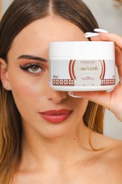 Brazilian smoothing hair mousse, 300g, formaldehyde-free, Nano Nigella formula.